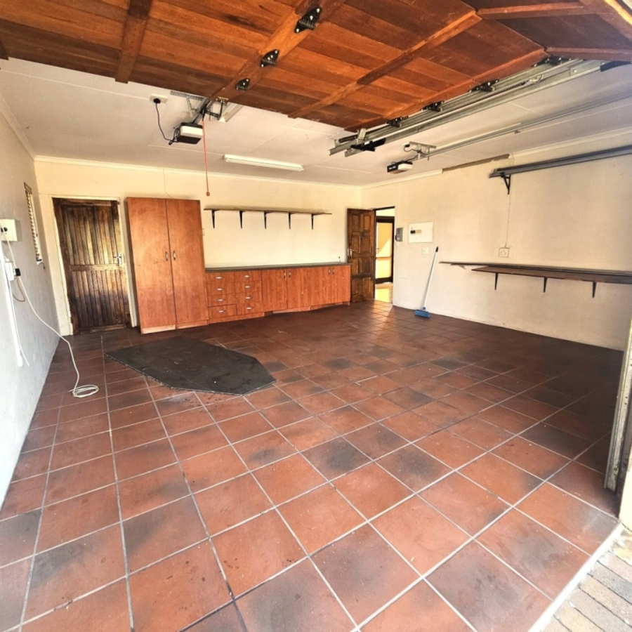 To Let 3 Bedroom Property for Rent in Safari Gardens North West